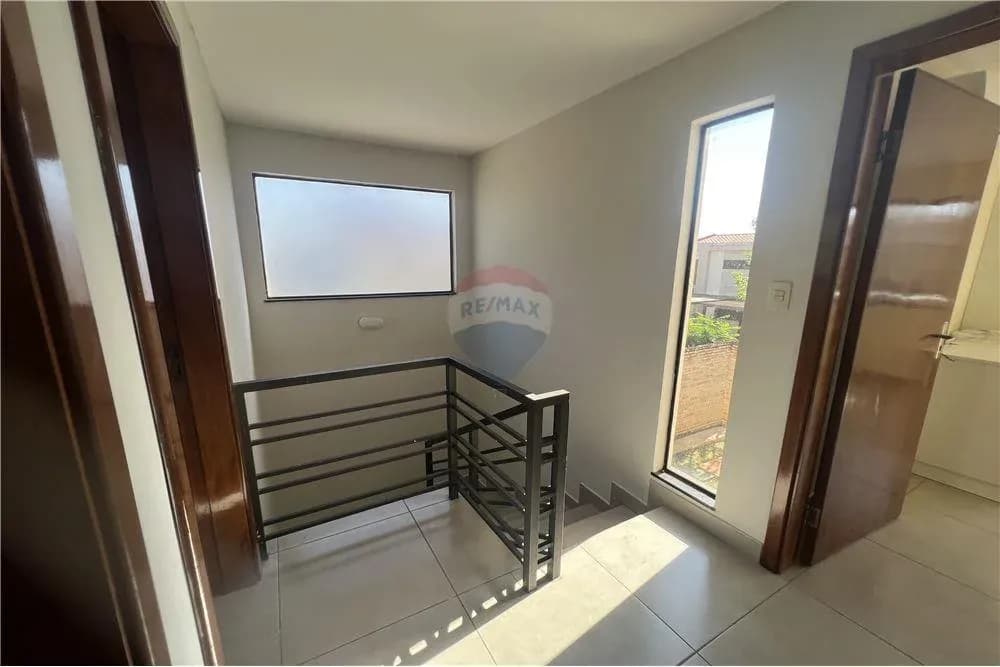 Casa de 3 quartos à venda em Cuarto Barrio, Luque - Image 8