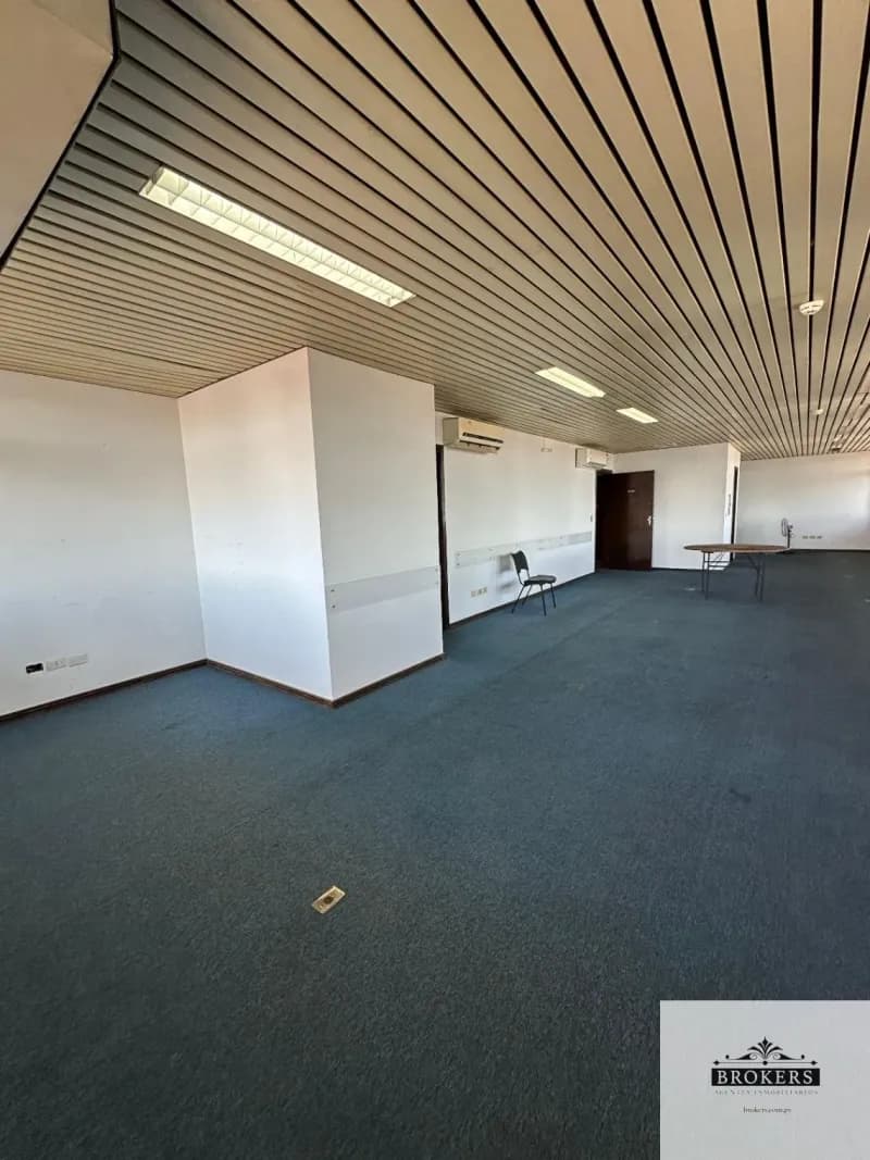 Office of 140m² for Rent in La Catedral, Lambaré - Image 3