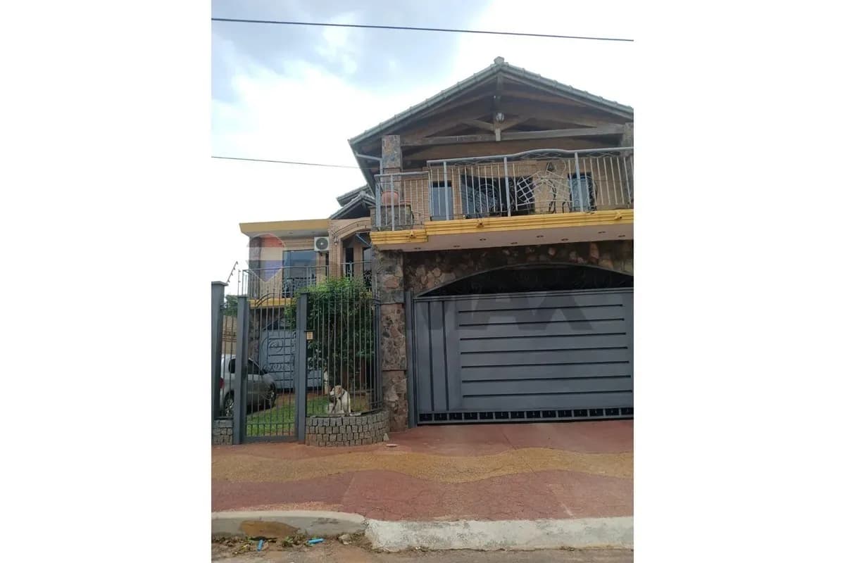 Casa de 5 dormitorios en Venta en Florida, San Lorenzo