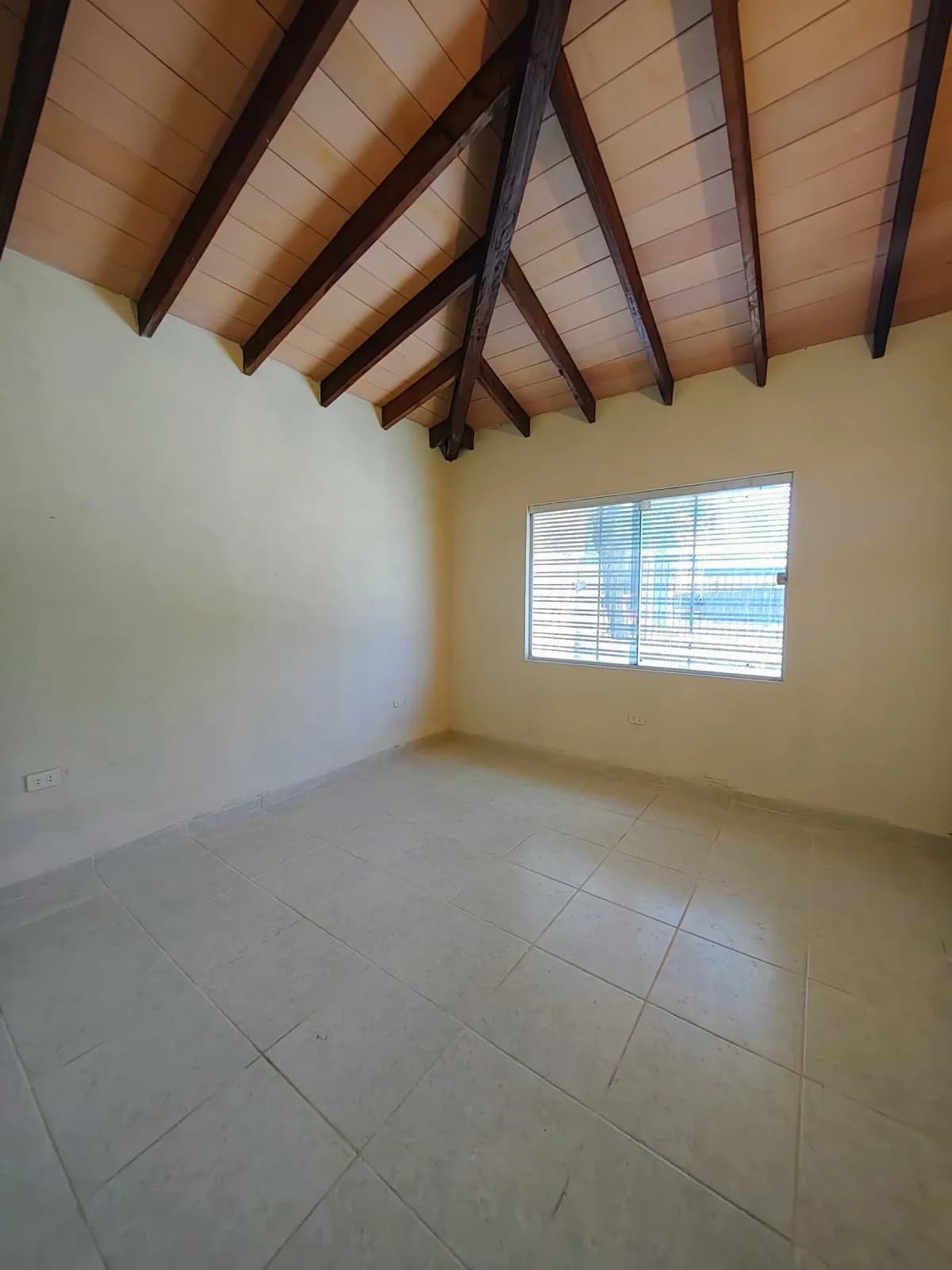 4-Bedroom House, 145m², for Sale in Villa Margarita, Mariano Roque Alonso - Image 10
