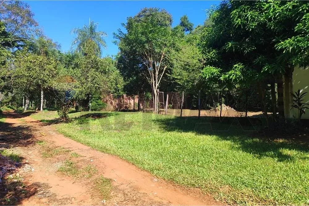 Terreno de 2,592m² en Venta en Santo Domingo, Areguá