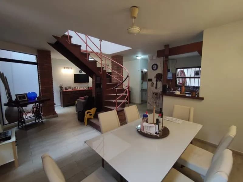 2-Bedroom House for Sale in Jara, Asunción - Image 3