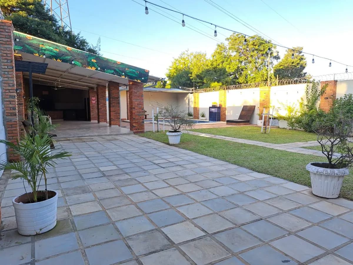 1 Bedroom House for Sale in Sagrada Familia, San Lorenzo - Image 11