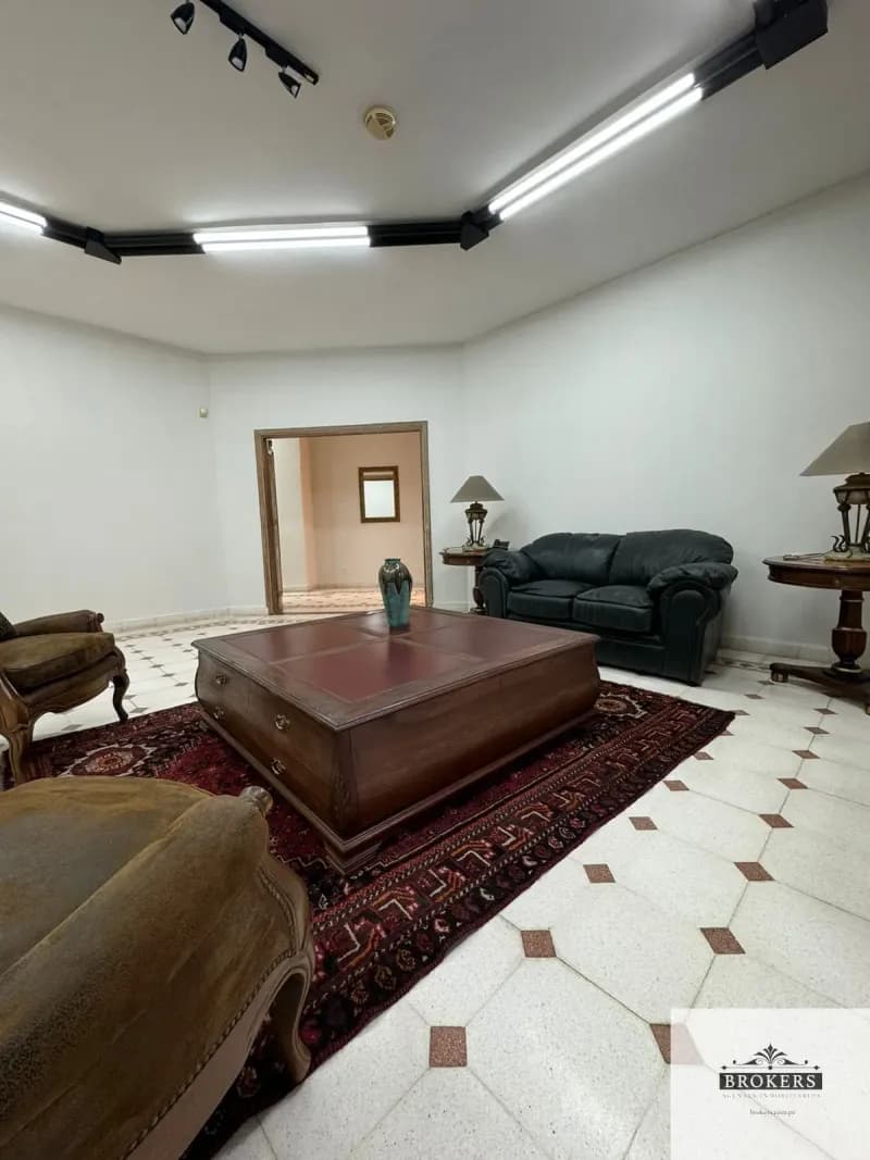 Escritório de 530m² para Alugar em Ciudad Nueva, Lambaré - Image 3