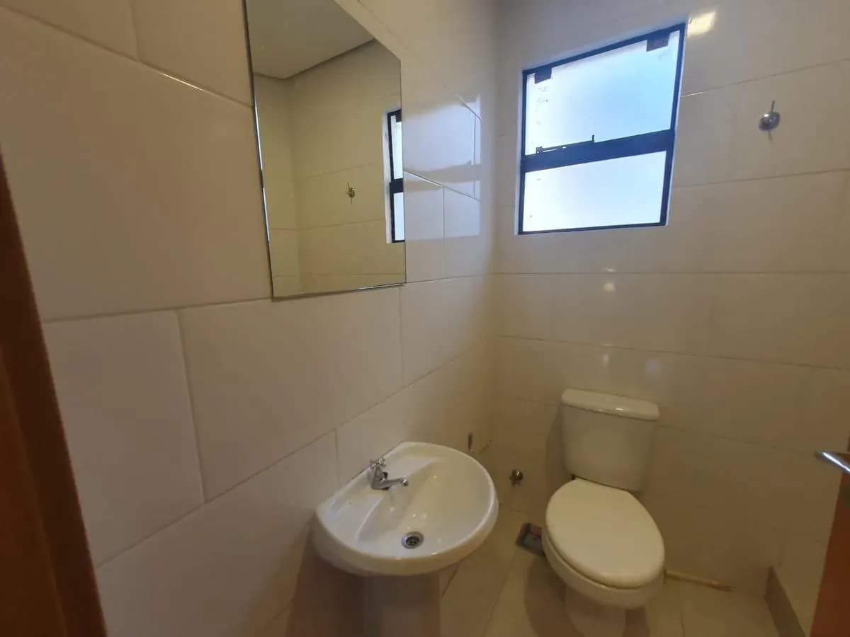 3-Bedroom House for Sale in Loma Merlo, Luque - Image 12