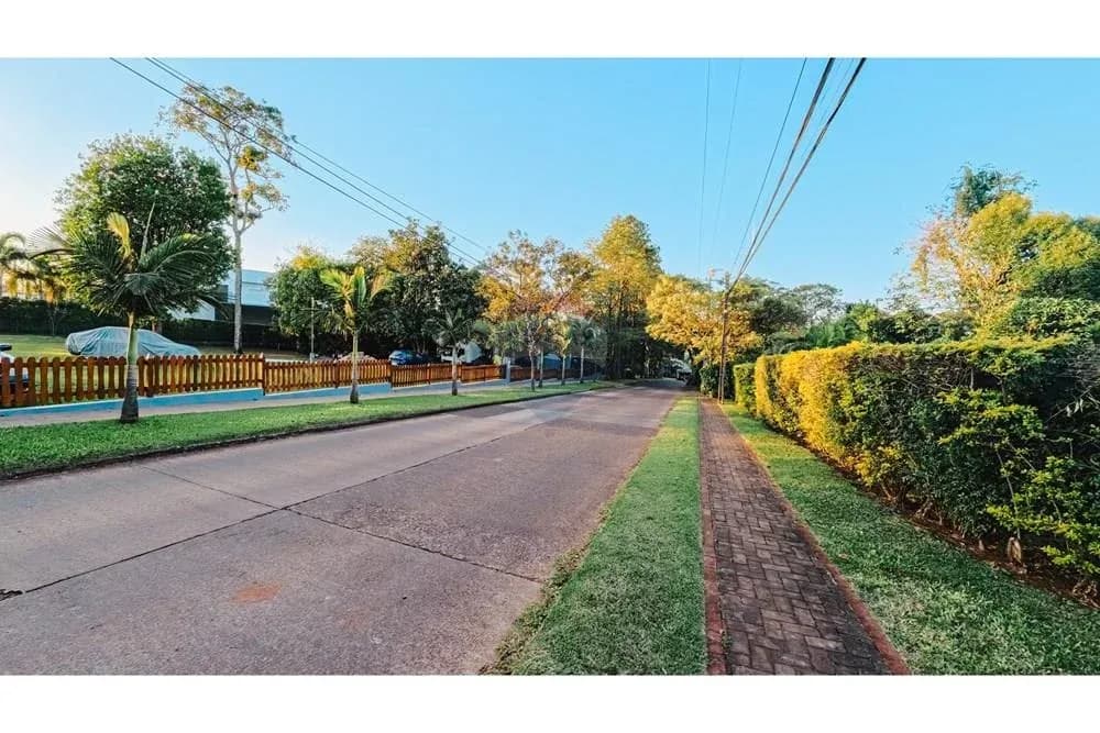Casa de 5 quartos à Venda no Paraná Country Club, Hernandarias - Image 9