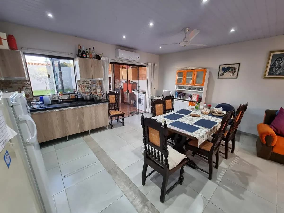 Casa de 3 dormitorios en Venta en San Lorenzo - Image 13