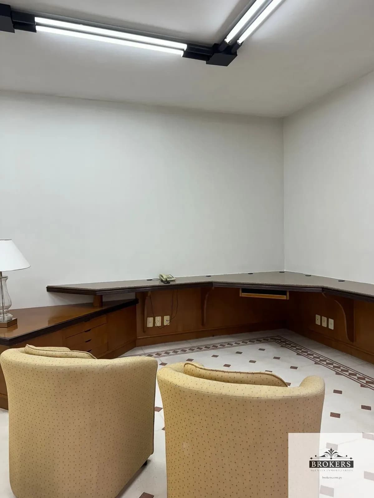 Escritório de 530m² para Alugar em Ciudad Nueva, Lambaré - Image 4