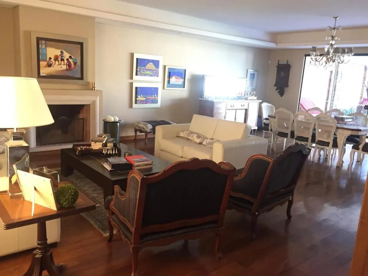 4-Bedroom House for Sale in Salvador del Mundo, Asunción - Image 10