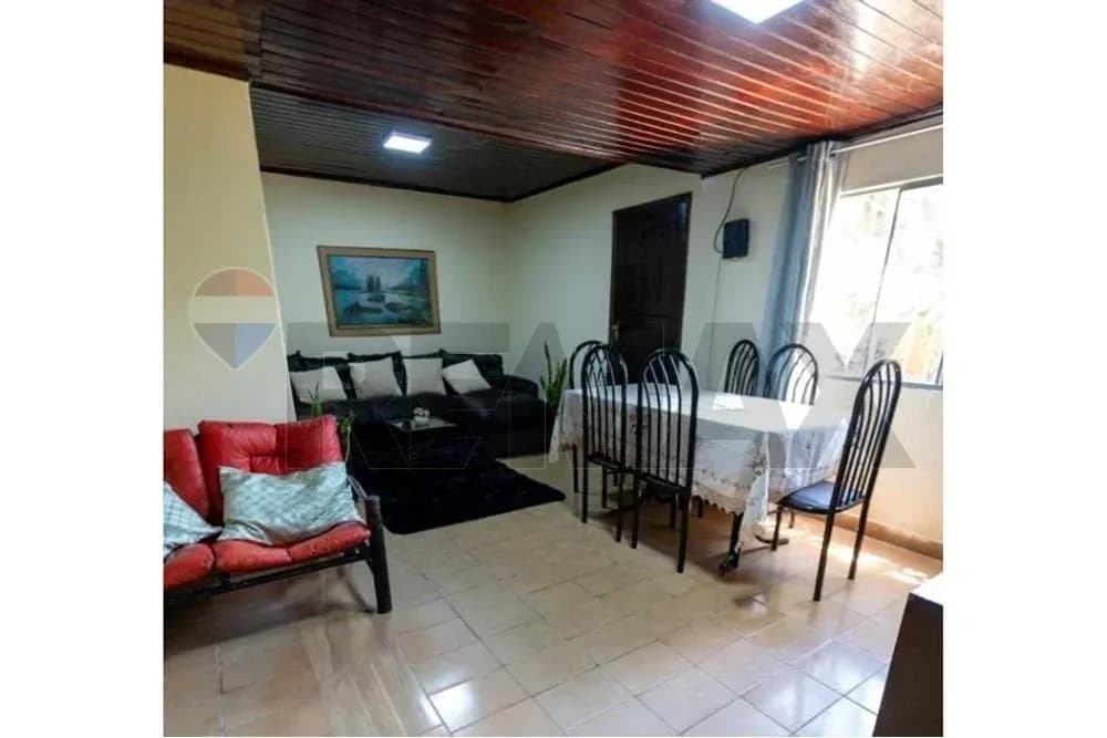Casa de 4 dormitorios en Venta en Che la Reina, Ciudad del Este - Image 14