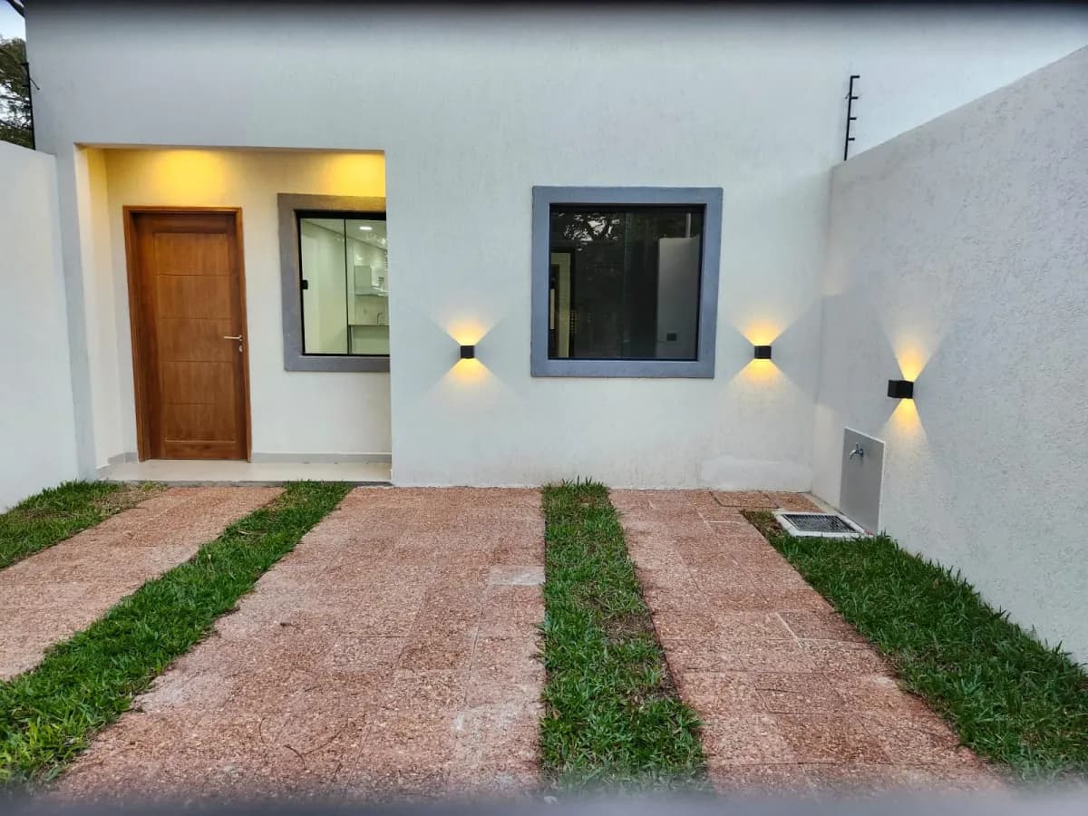 2-Bedroom House for Sale in Laurelty, Luque