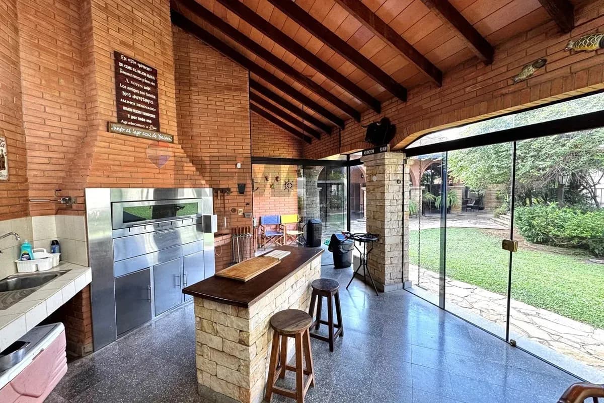 6-Bedroom House for Sale in Historic Center, San Bernardino - Image 6