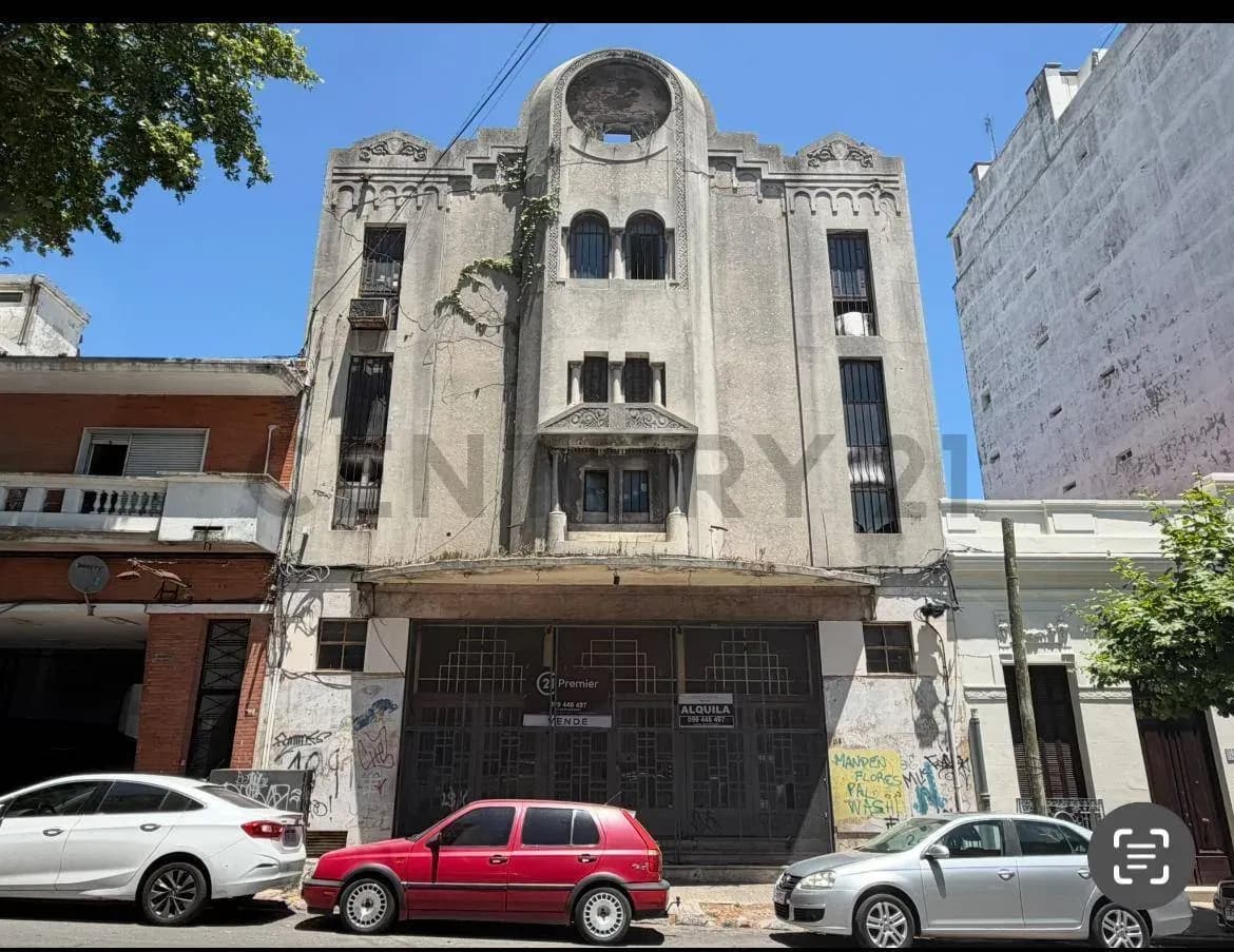 Local Comercial de 1,102m² en Alquiler en Centro, Montevideo