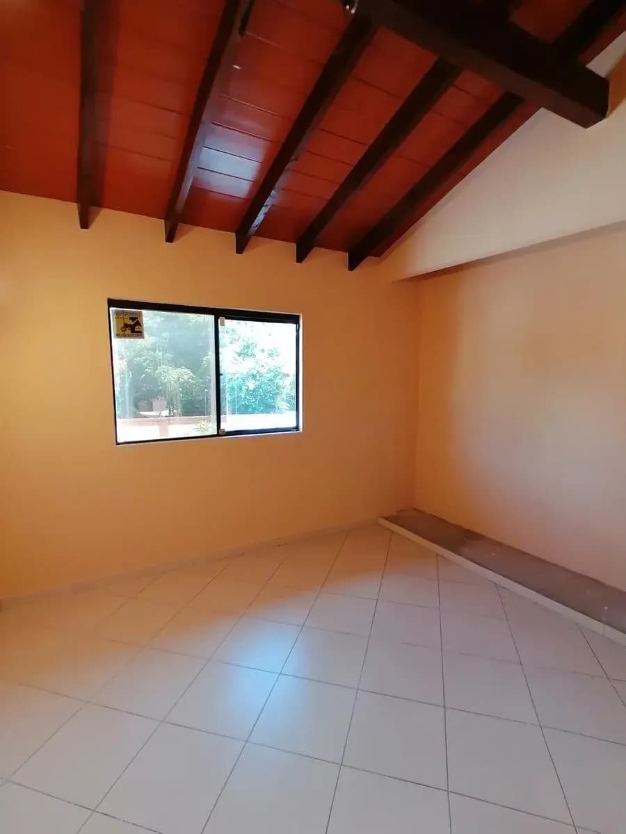 Casa de 4 dormitorios en Venta en Valle Apu´a II, Lambaré - Image 16