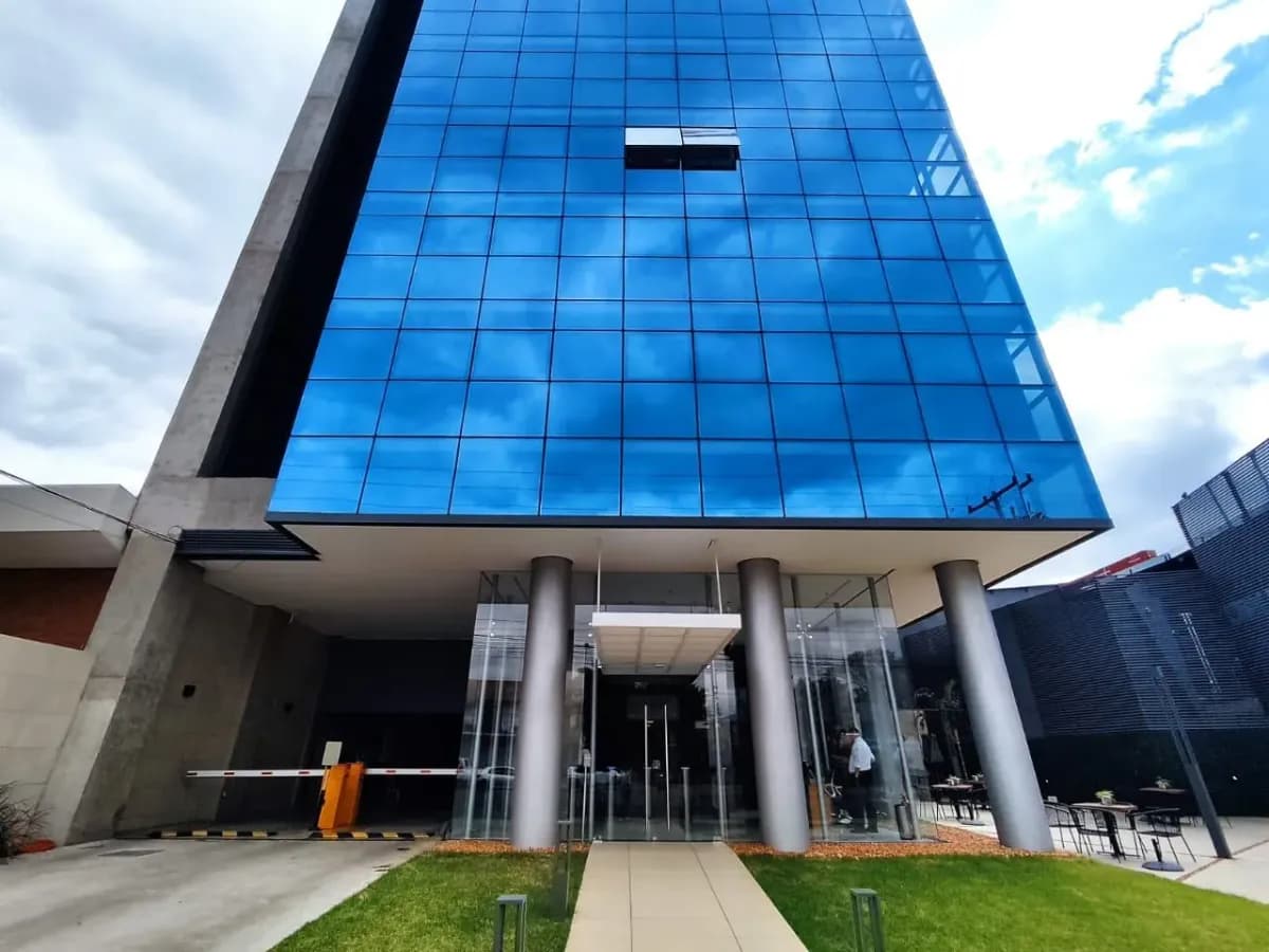 Oficina de 50m² en Alquiler en San Jorge, Asunción