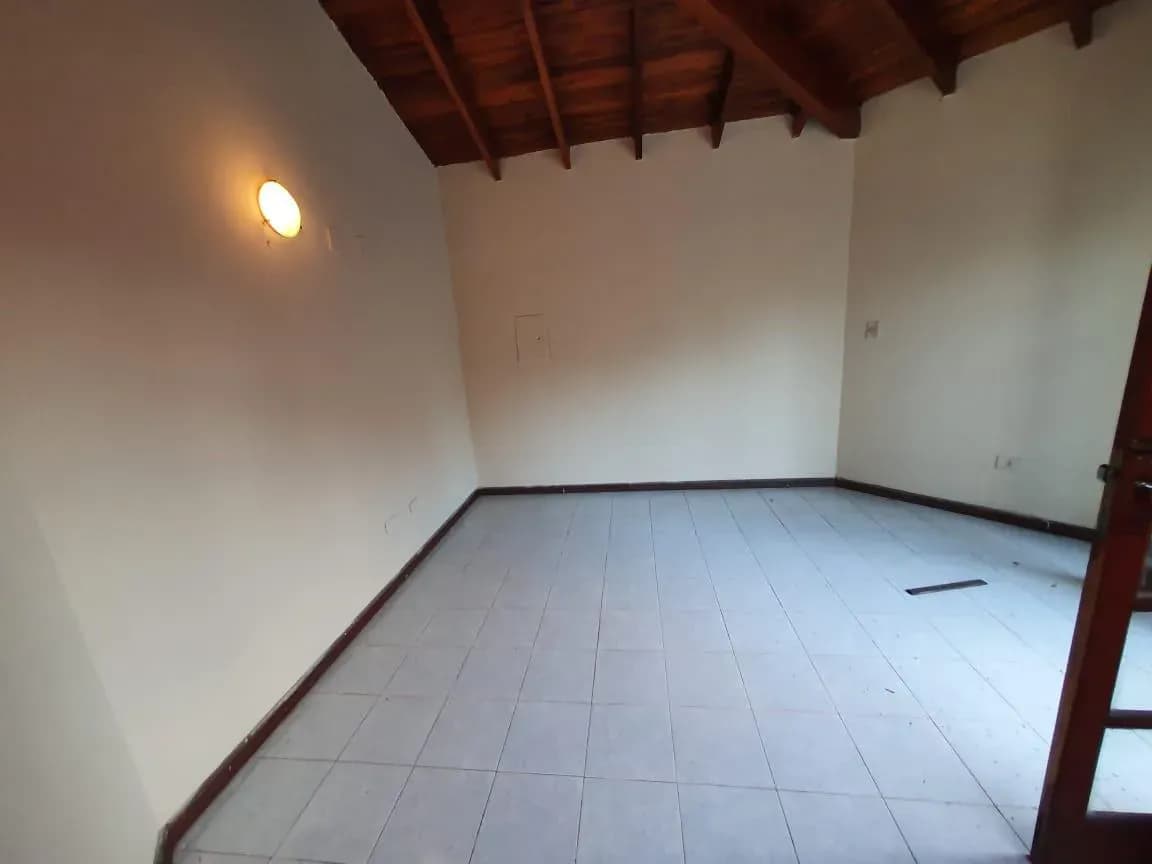 Casa de 3 dormitorios en Venta en Cañada San Miguel, Lambaré - Image 6