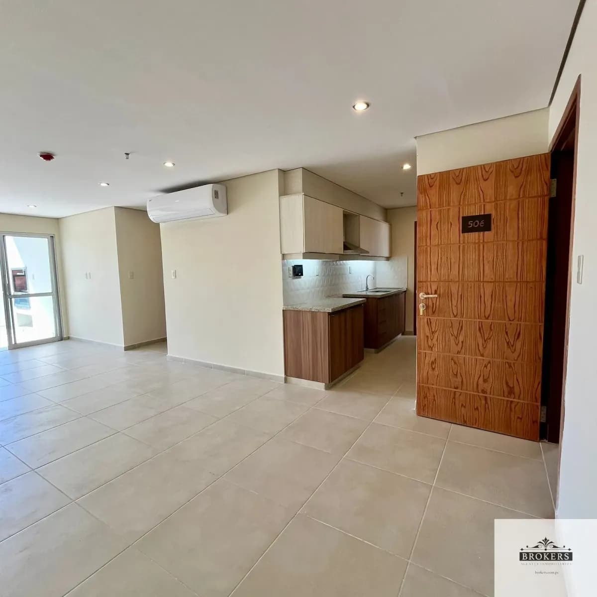 3-Bedroom Apartment for Rent in Jara, Lambaré - Image 15