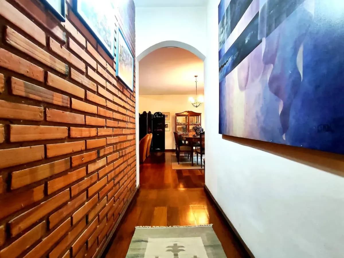 Casa de 5 dormitorios en Alquiler en Santo Domingo, Asunción - Image 16