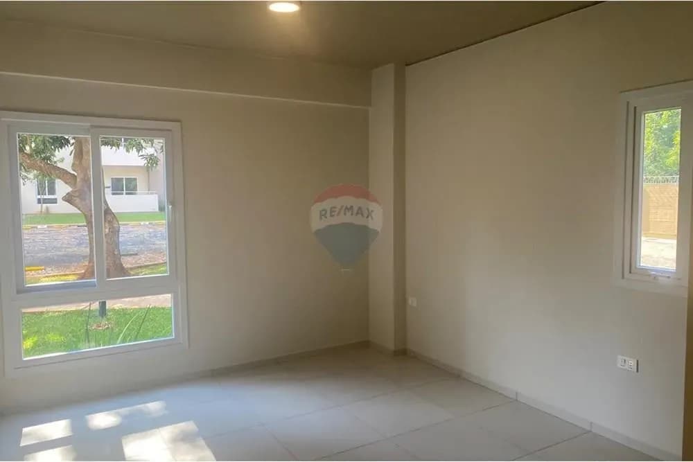 Departamento de 2 dormitorios en Venta en Segundo Barrio, Luque - Image 3