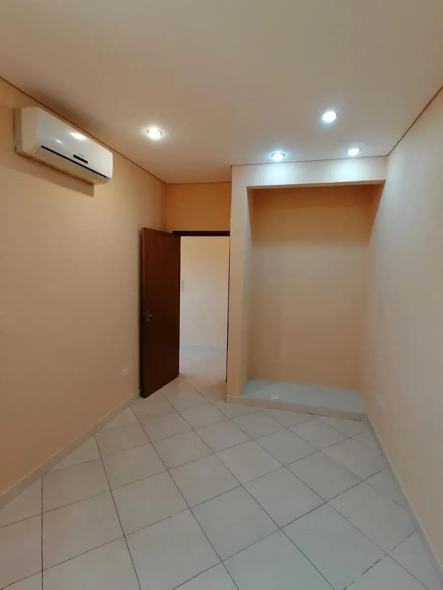 Casa de 4 dormitorios en Venta en Valle Apu´a II, Lambaré - Image 9