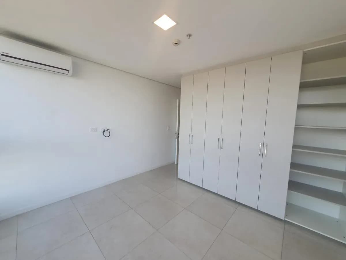 Departamento de 2 dormitorios en Venta en San Jorge, Asunción - Image 16