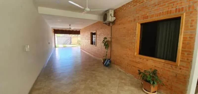 3-Bedroom House for Sale in Laguna Satí, Fernando de la Mora - Image 2