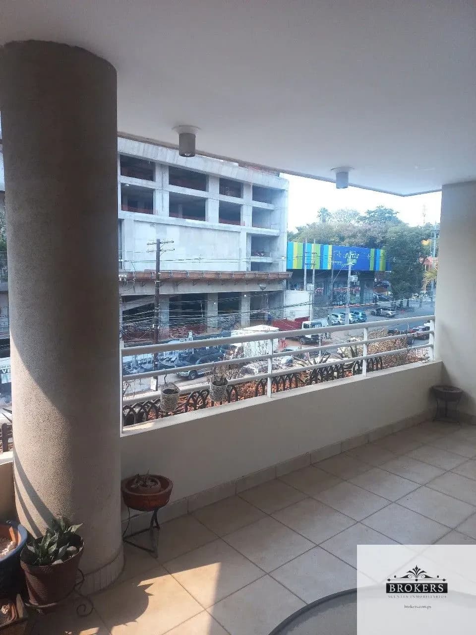 2-Bedroom Apartment for Sale in Mariscal López, Lambaré - Image 9