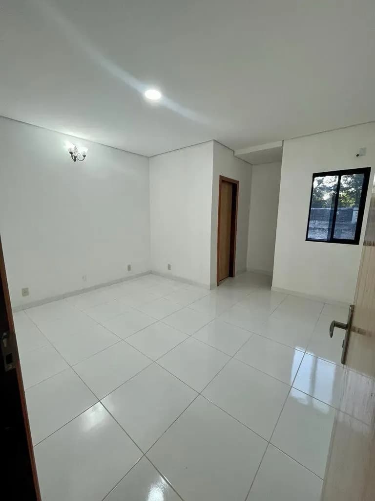 3-Bedroom House for Sale in Monseñor Bogarín, Mariano Roque Alonso - Image 15