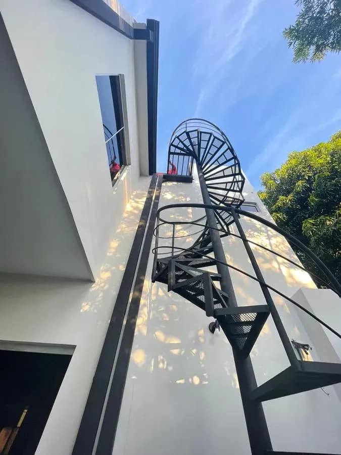 Casa de 3 dormitorios en Venta en Orilla del Campo Grande, Fernando de la Mora - Image 12