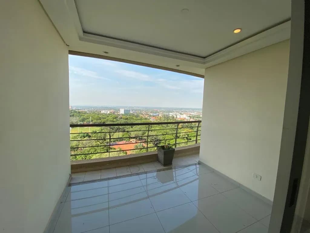 Apartamento de 3 dormitórios à venda em Ycuá Satí, Assunção - Image 7