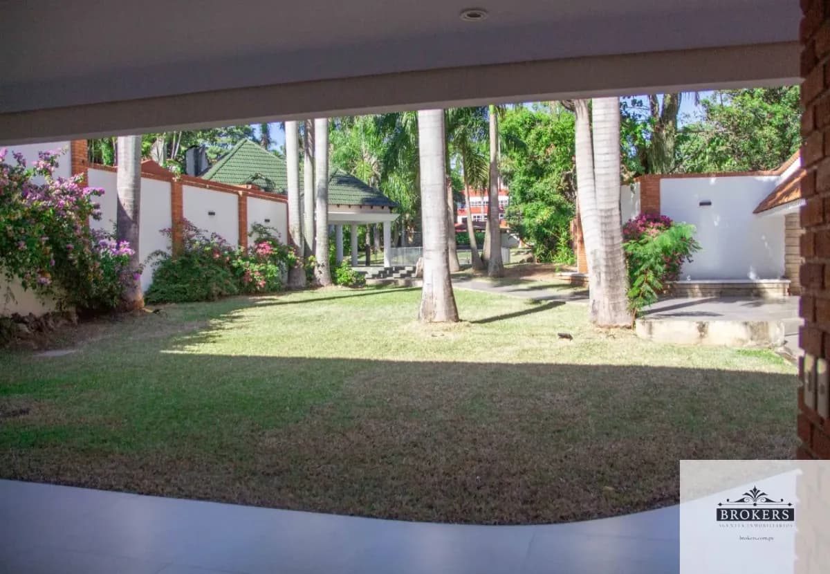 6-Bedroom House for Rent in Mariscal López, Lambaré - Image 12
