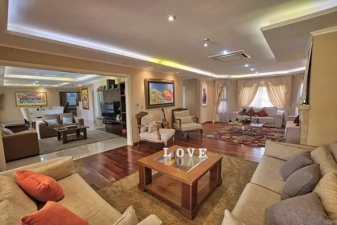 5-Bedroom House for Sale in Loma Merlo, Luque - Image 15