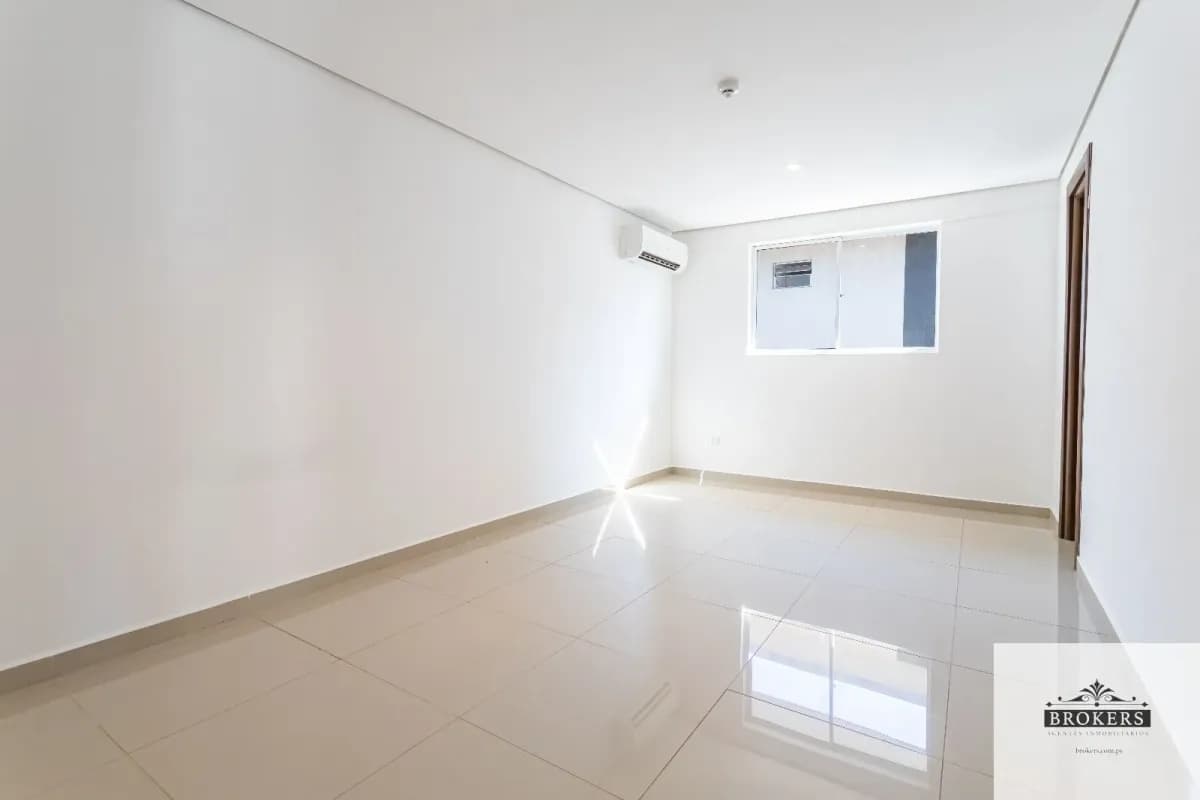 1 Bedroom Apartment for Sale in Fernando de la Mora - Image 2