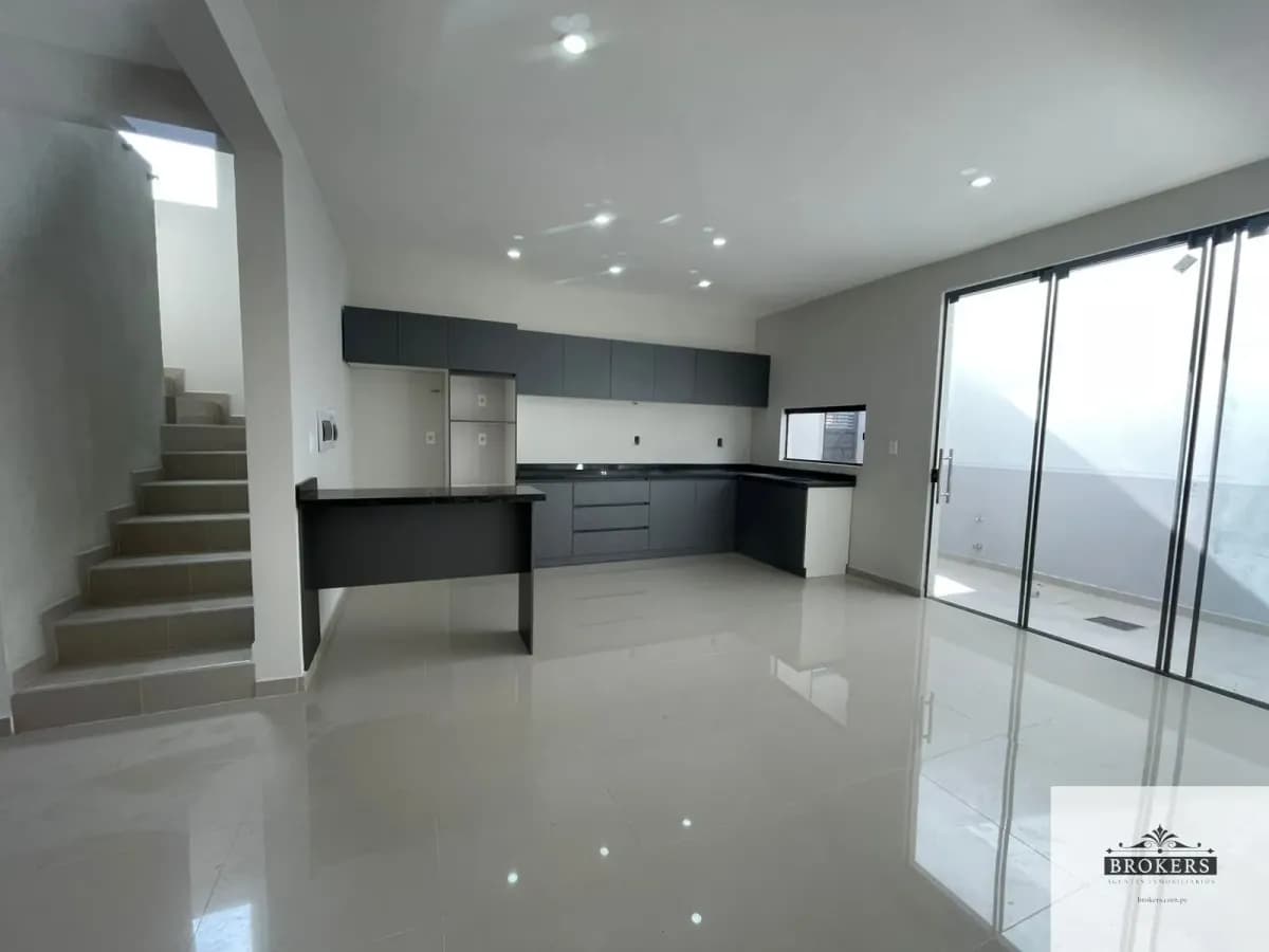 Casa de 3 quartos à venda em Fernando de la Mora - Image 7