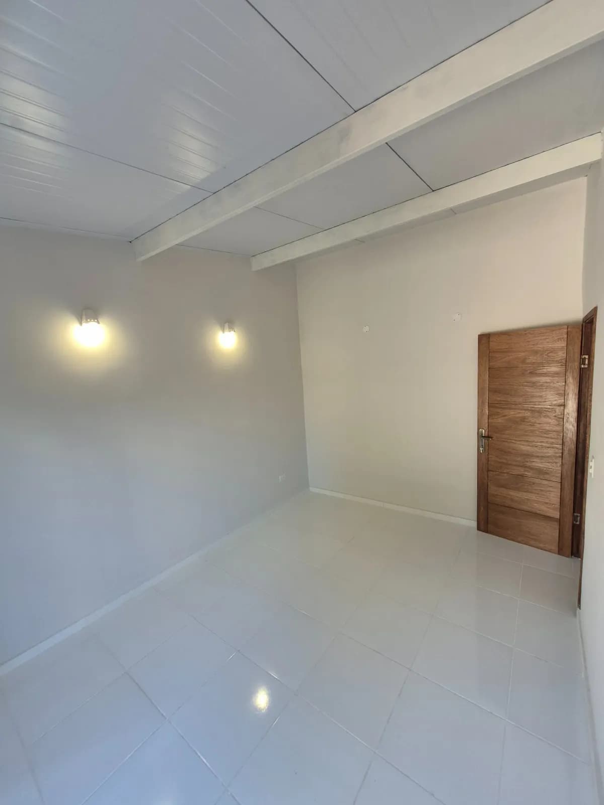 Casa de 3 quartos, 130m², à Venda em Gloria María, Villa Elisa - Image 10