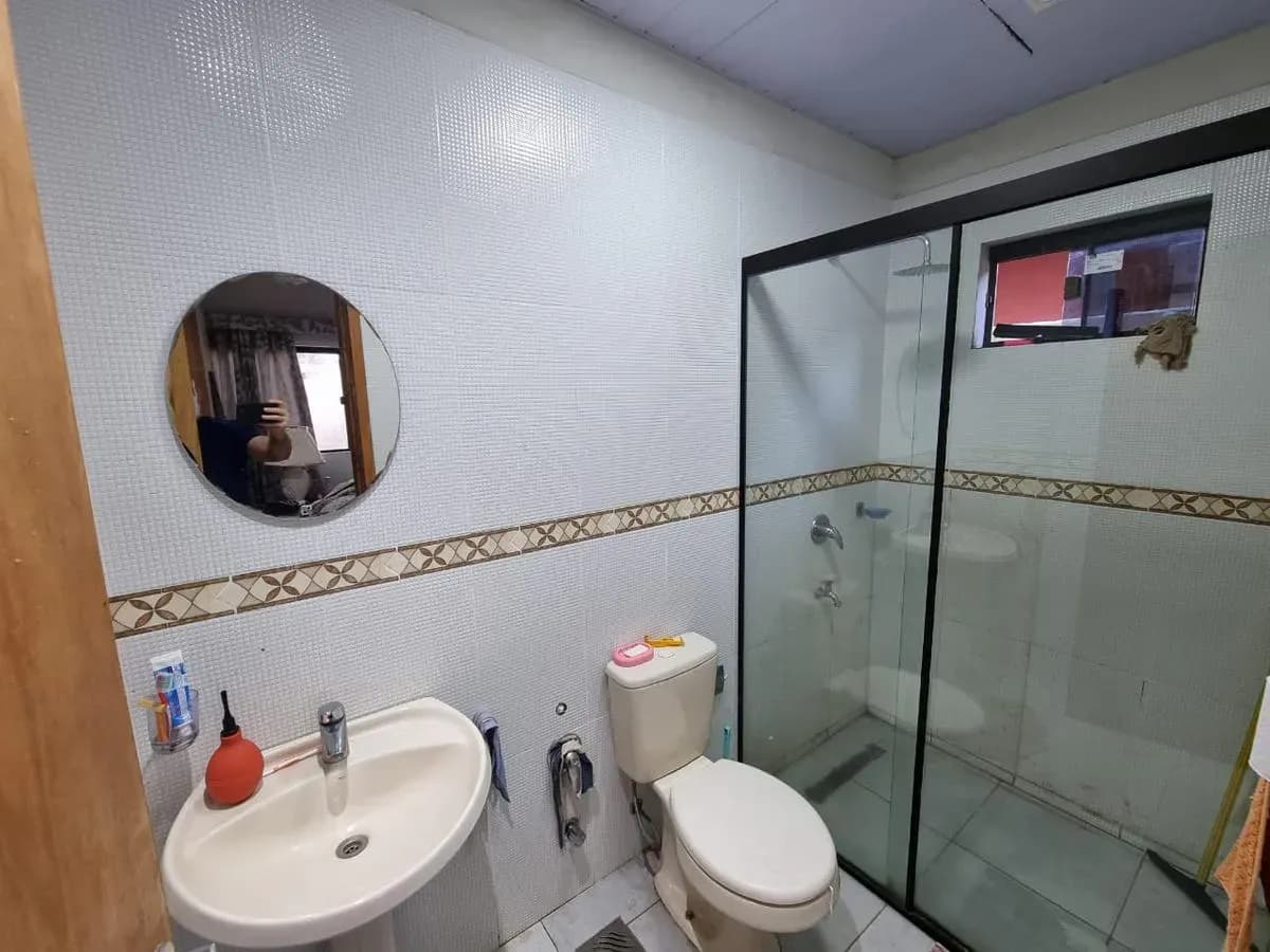 Casa de 3 dormitorios en Venta en San Lorenzo - Image 8