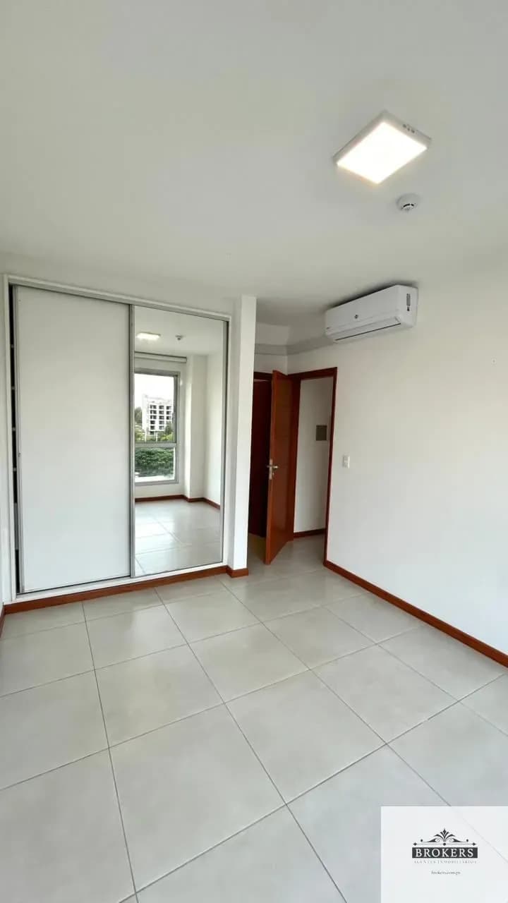 Apartamento de 2 quartos à venda em Madame Lynch, Assunção - Image 16