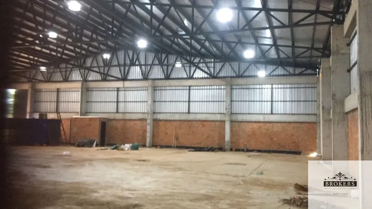 Depósito de 1,000m² en Venta en San Jorge, San Antonio