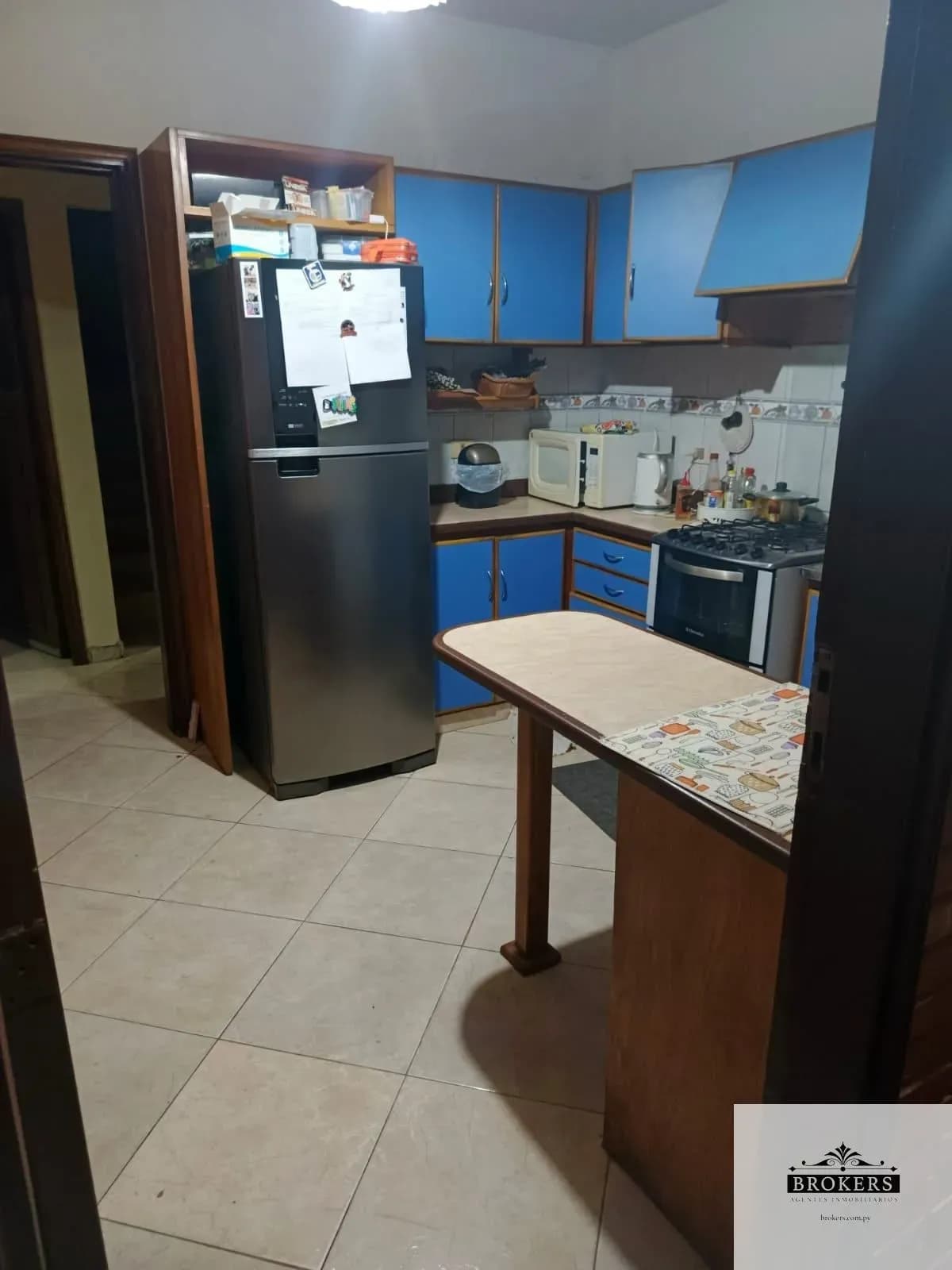 4-Bedroom House for Sale in Lambaré - Image 7