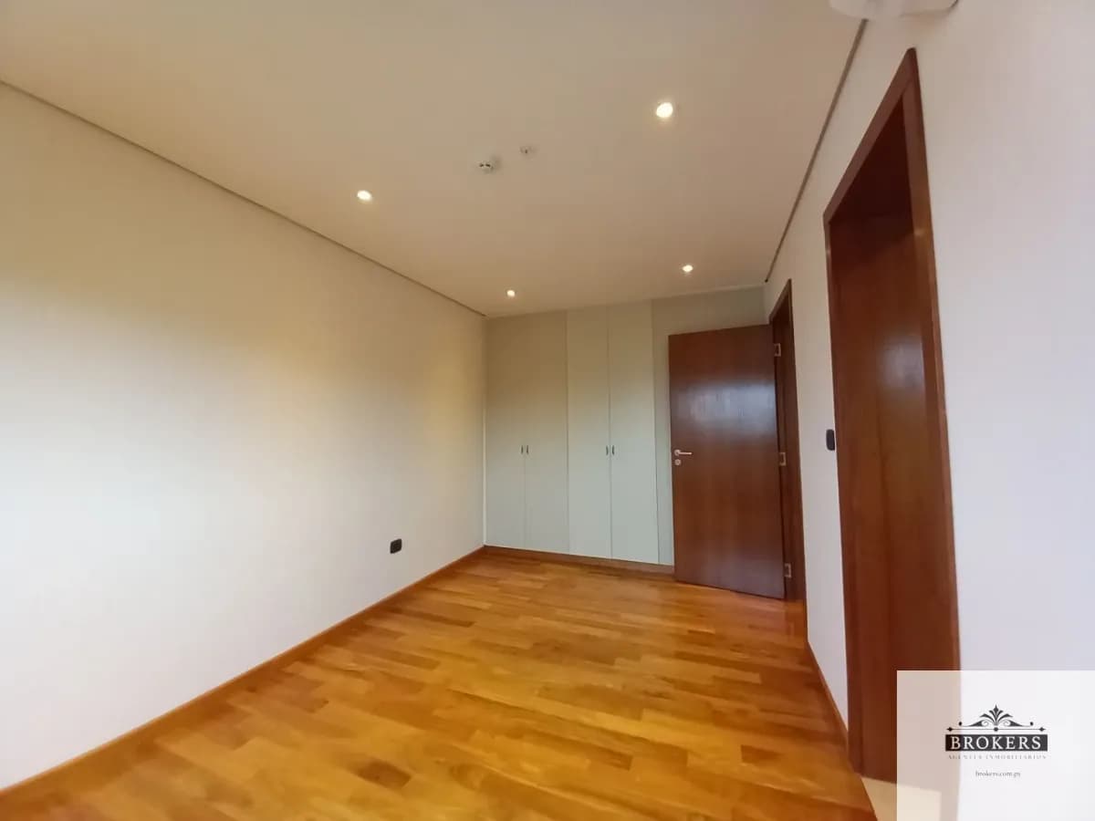 2-Bedroom Apartment for Rent in Madame Lynch, Asunción - Image 18