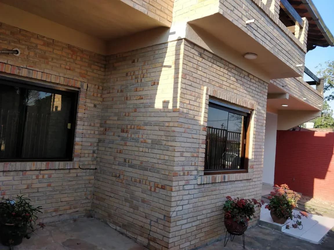 Casa de 3 dormitorios en Venta en Villa Anita, Ñemby - Image 9