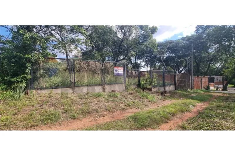 Terreno de 737m² en Venta en San Miguel, Areguá - Image 2