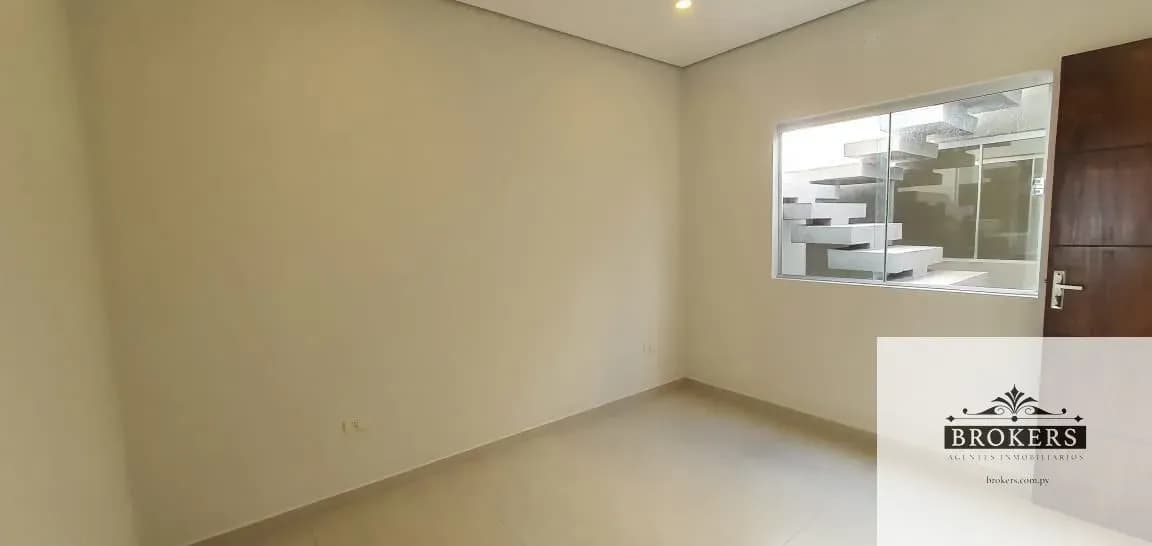 Casa de 3 dormitorios en Venta en Mbachió II, Lambaré - Image 13