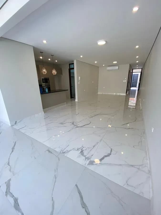 2-Bedroom House for Sale in Santísima Trinidad, Asunción - Image 2