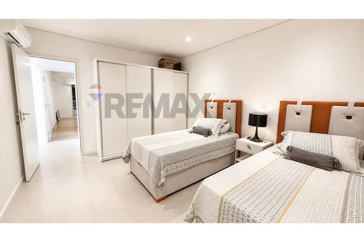 Departamento de 2 dormitorios en Venta en Herrera, Asunción - Image 4
