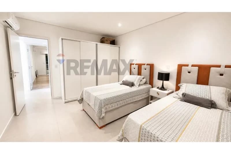 Departamento de 2 dormitorios en Venta en Herrera, Asunción - Image 4