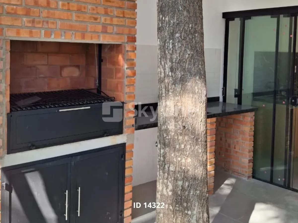 3-Bedroom House for Sale in Maramburé, Luque - Image 4