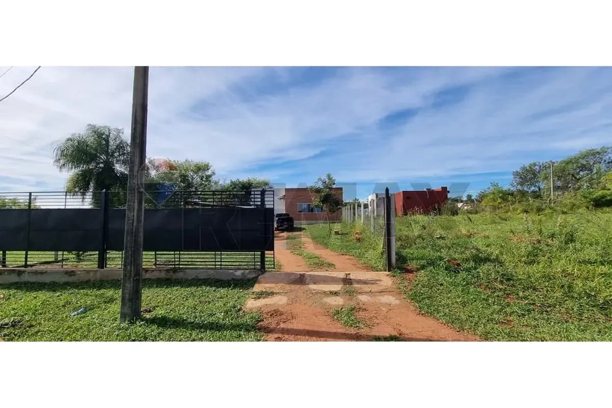 Terreno de 804m² en Venta en Caacupé