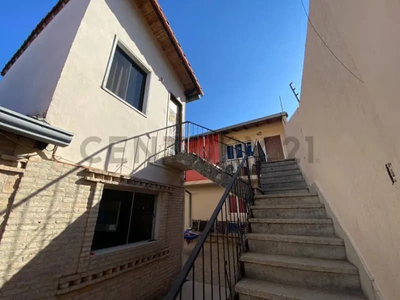 Casa de 5 dormitorios en Venta en Carlos Antonio López, Asunción - Image 4