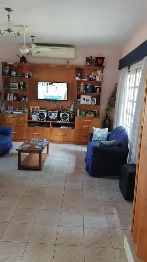3-Bedroom House for Sale in Lambaré - Image 14